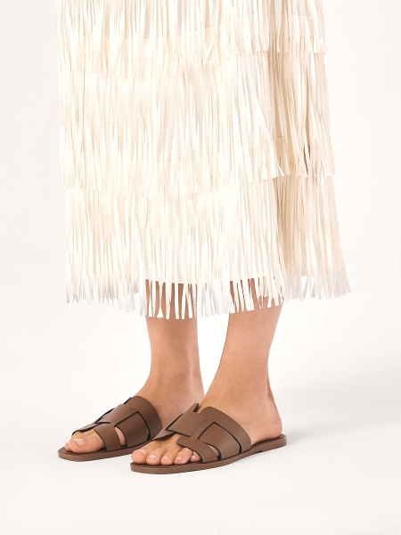 Leather slides in taupe color TASMANIA