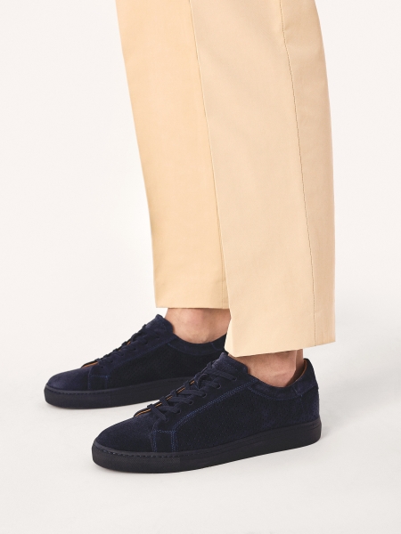 Navy blue sneakers with lace-up upper  CASPEROS