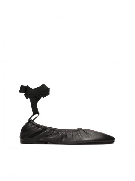 Black leather ballerinas CISA