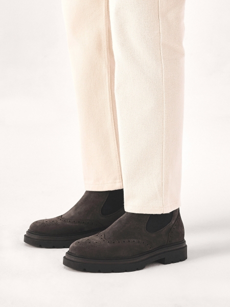 Suede brown Chelsea boots with ornamentation ADAN