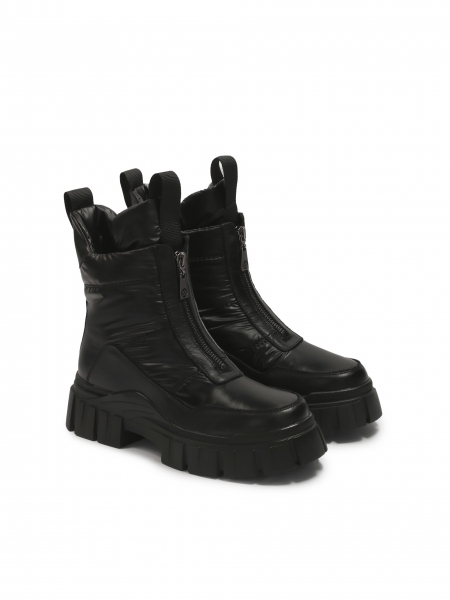 Black snow boots with puff upper MASE