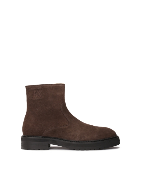 Brown suede boots with trep sole  KS CANRERTH