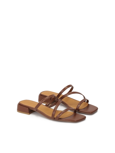 Brown mules on a flat sole with thin straps TULIA