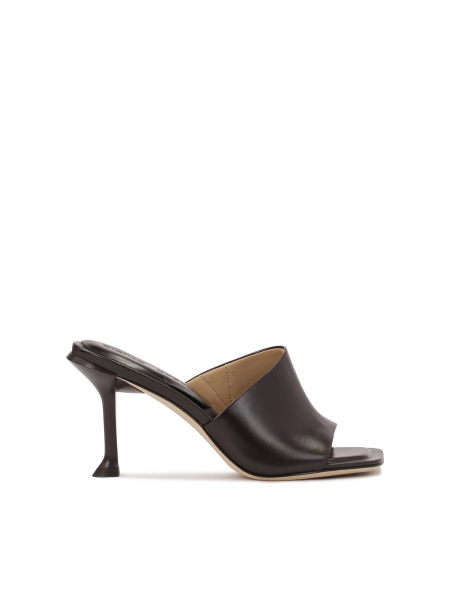 Dark brown mules with a cup heel  KS CORNELIE