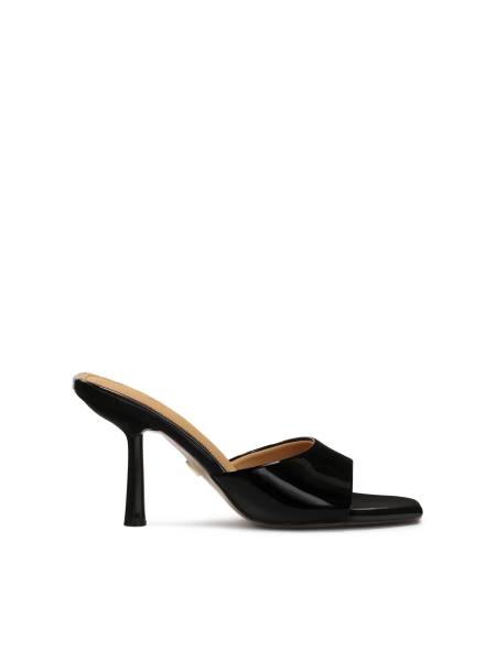 Patent leather black mules with square nose STORY