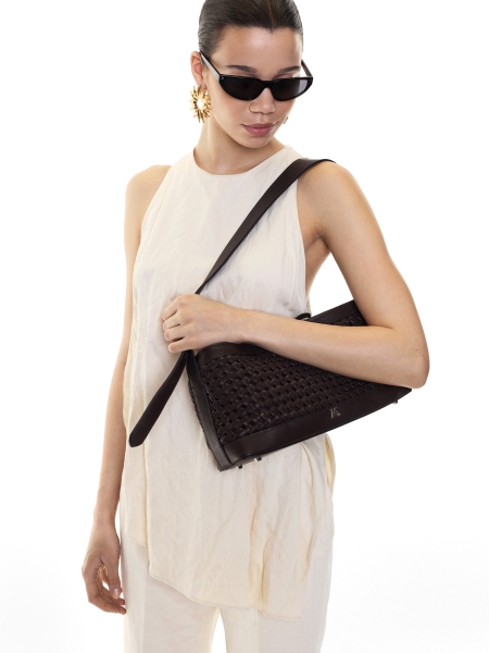 Oblong brown handbag with braided pattern KS JOSLYNE