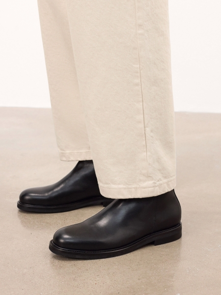 Classic black leather men's boots NATANIELO