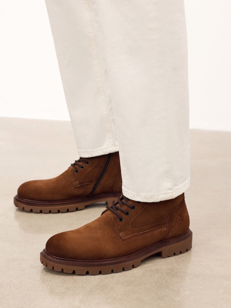 Brown men's boots made of natural suede OCTAVIOSS