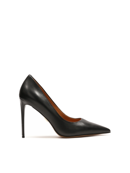 Black pumps with an elegant heel DOMINGA