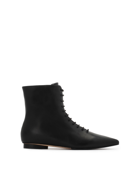 Black leather boots with zipper closure and silver logo-adorned toehold KS AMIENS