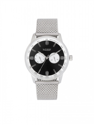 Men's watch with a mesh bracelet in silver color