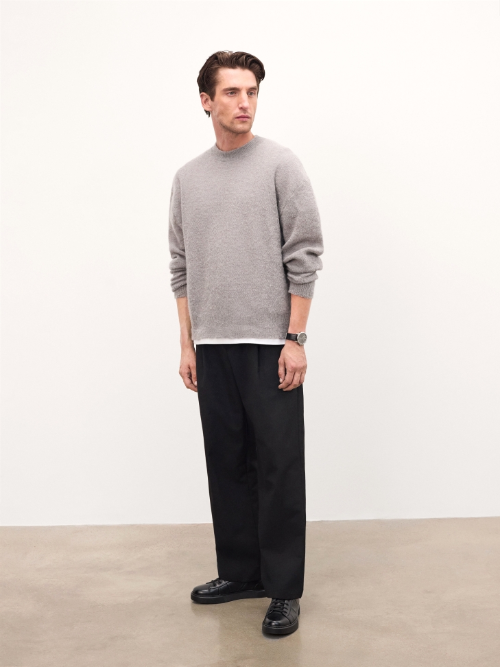 Timeless watch on a leather black strap HERITAGE ELEGANCE