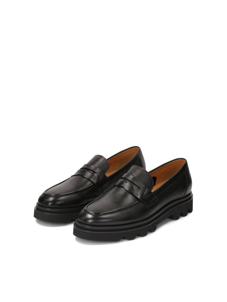 Men’s leather loafers on a thick sole  KS LYNX