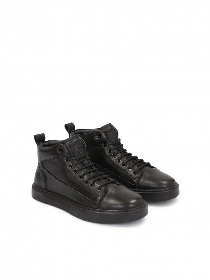 Men's leather sneakers in a trendy version TRUXTON