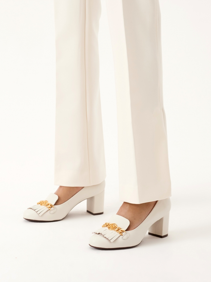 Pumps on a comfortable heel decorated with tassels WENDY