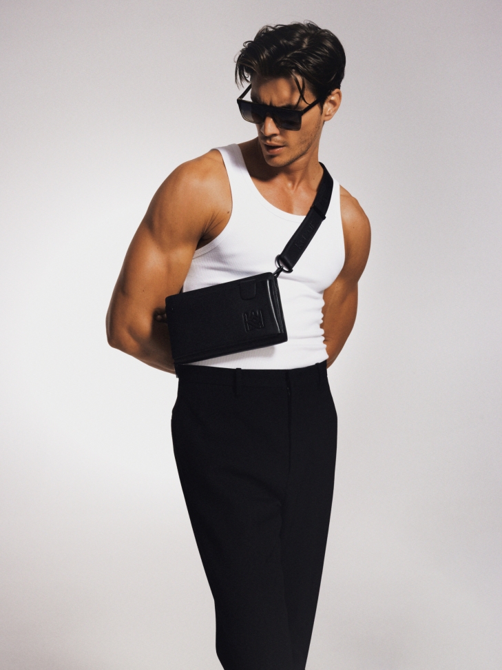 Black men's leather pouch with belt ULISSES