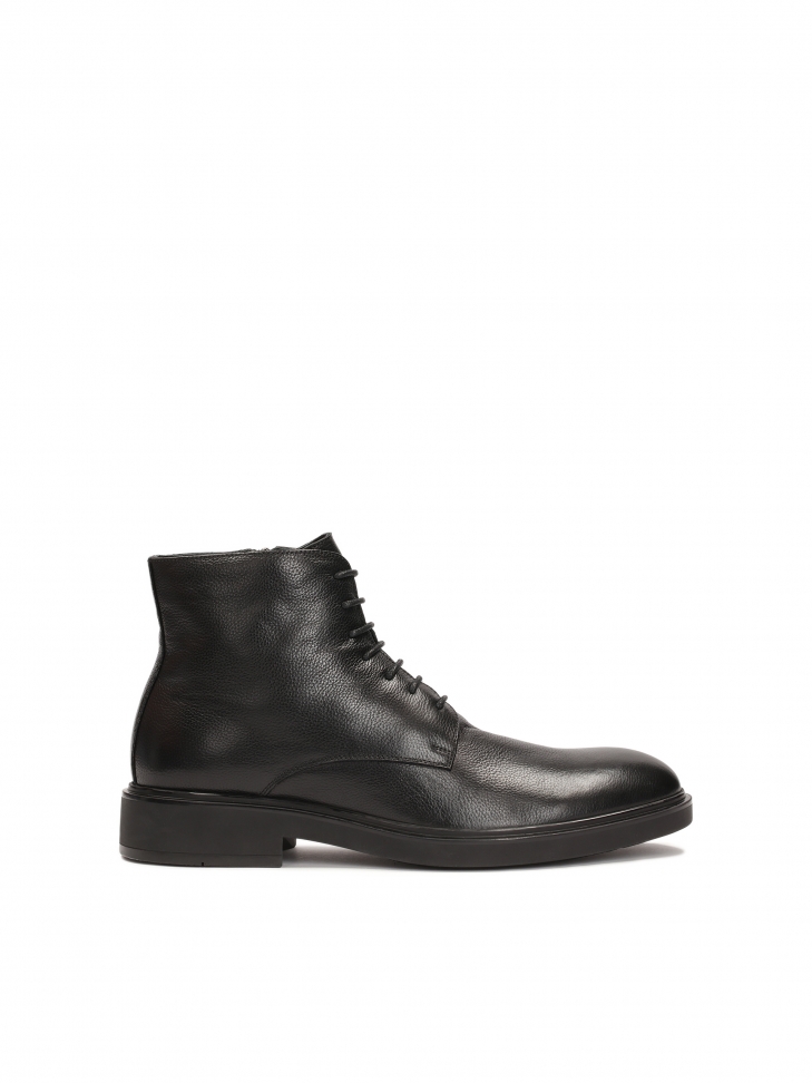 Classic men's boots in an elegant style  VEKUNUS