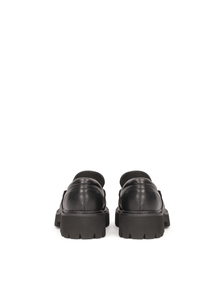 Black shoes on a treaded sole ESSEN