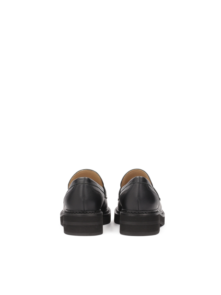 Women's leather shoes in black color IVETTE