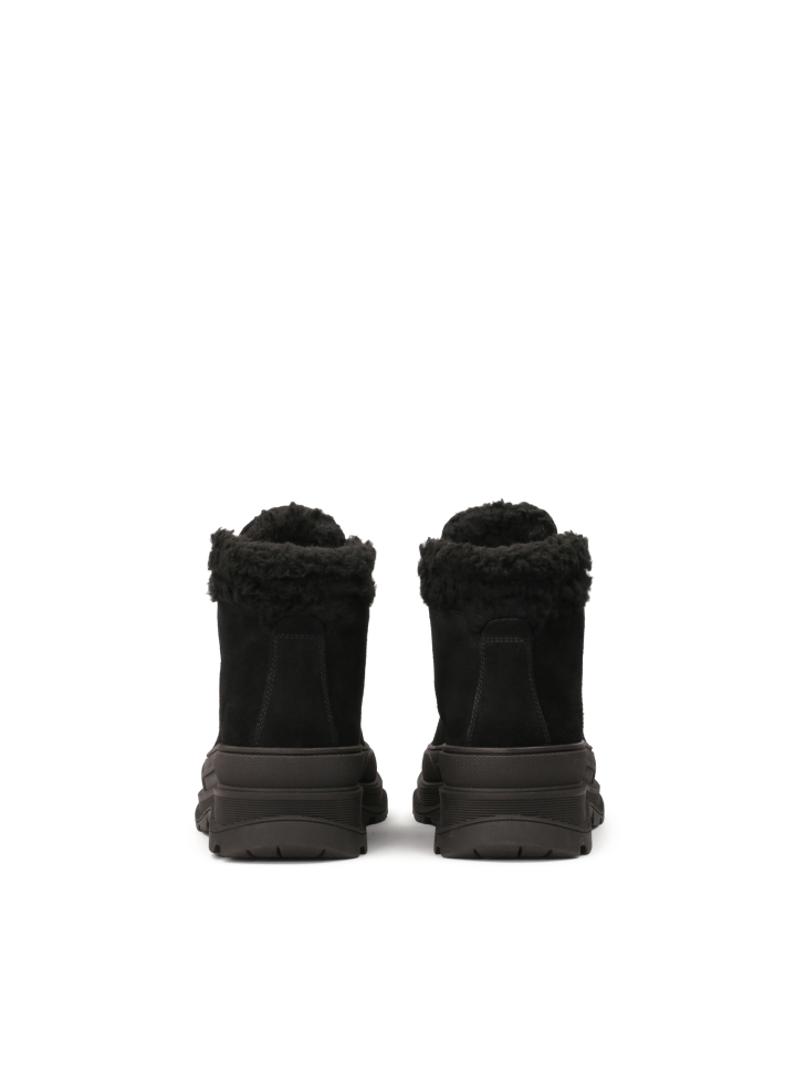 Lace-up snow boots made of black suede BENNETT