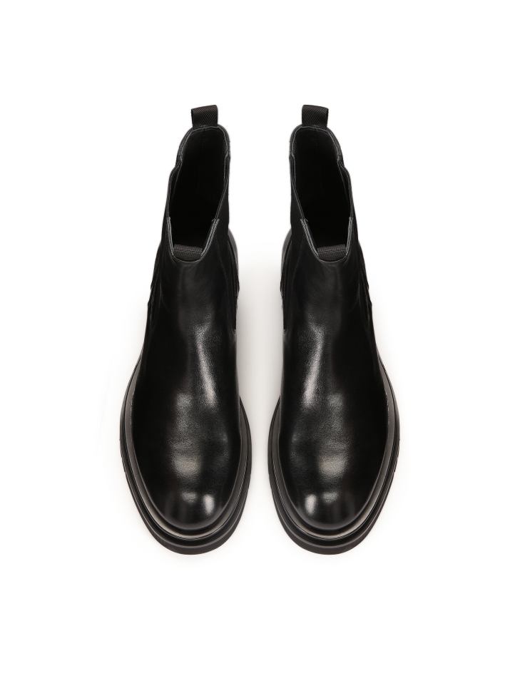 Black men's Chelsea boots with a classic look  HANSEL