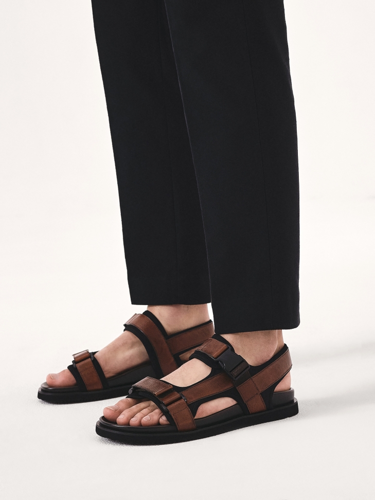 Comfortable leather sandals in brown color  LUDVIC
