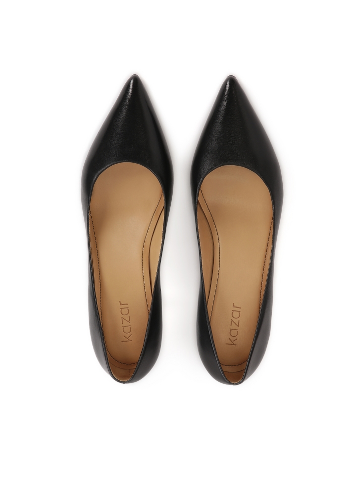 Timeless black low-heeled pumps STONE