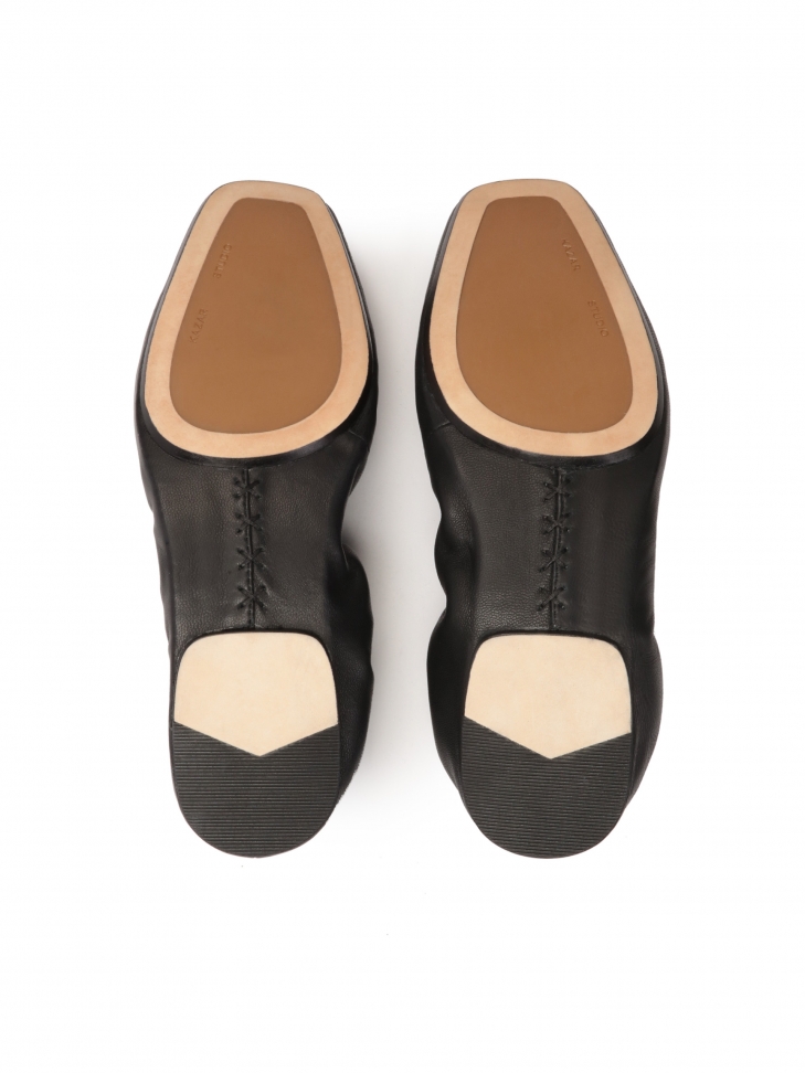 Black leather ballerinas CISA