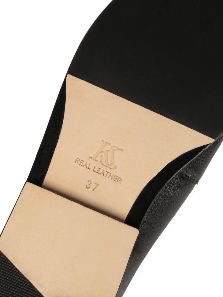 Minimalist black loafers in full grain leather CARMEN