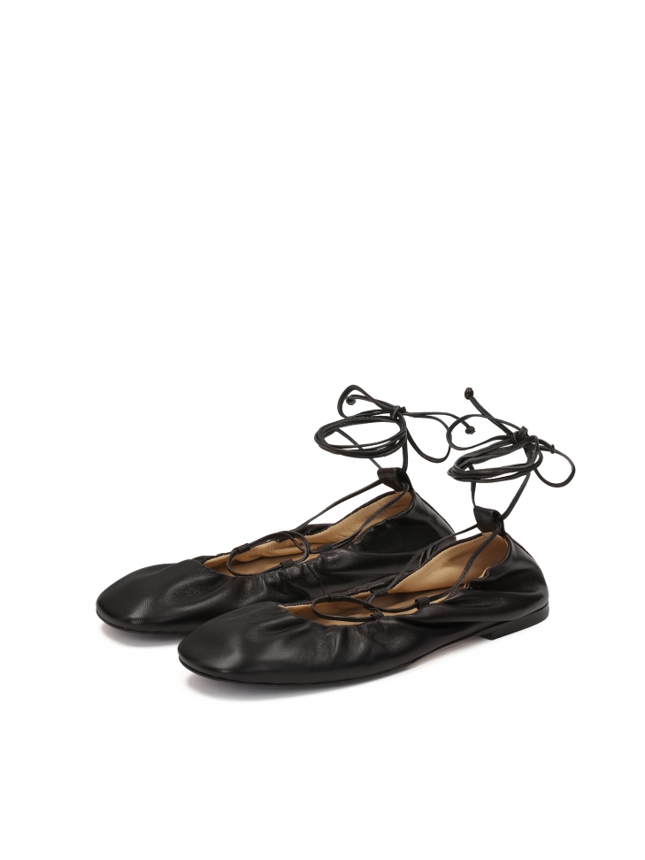 Black ballerinas tied around the ankle  KS AVRIL