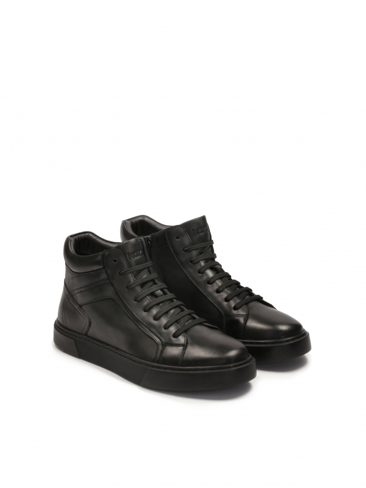 Comfortable black men's sneakers with high upper TRUXTON