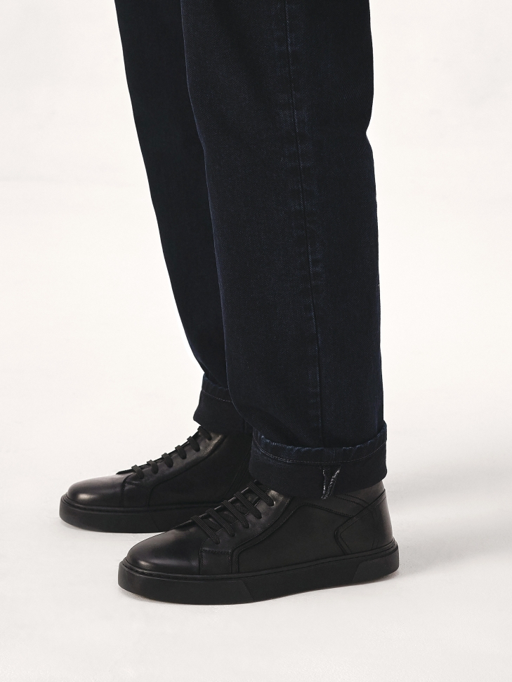 Comfortable black men's sneakers with high upper TRUXTON