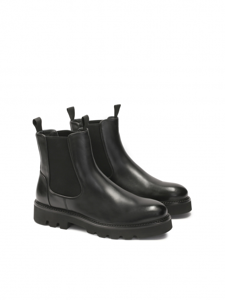 Classic black men's Chelsea boots on a trefoil sole DONALDOS