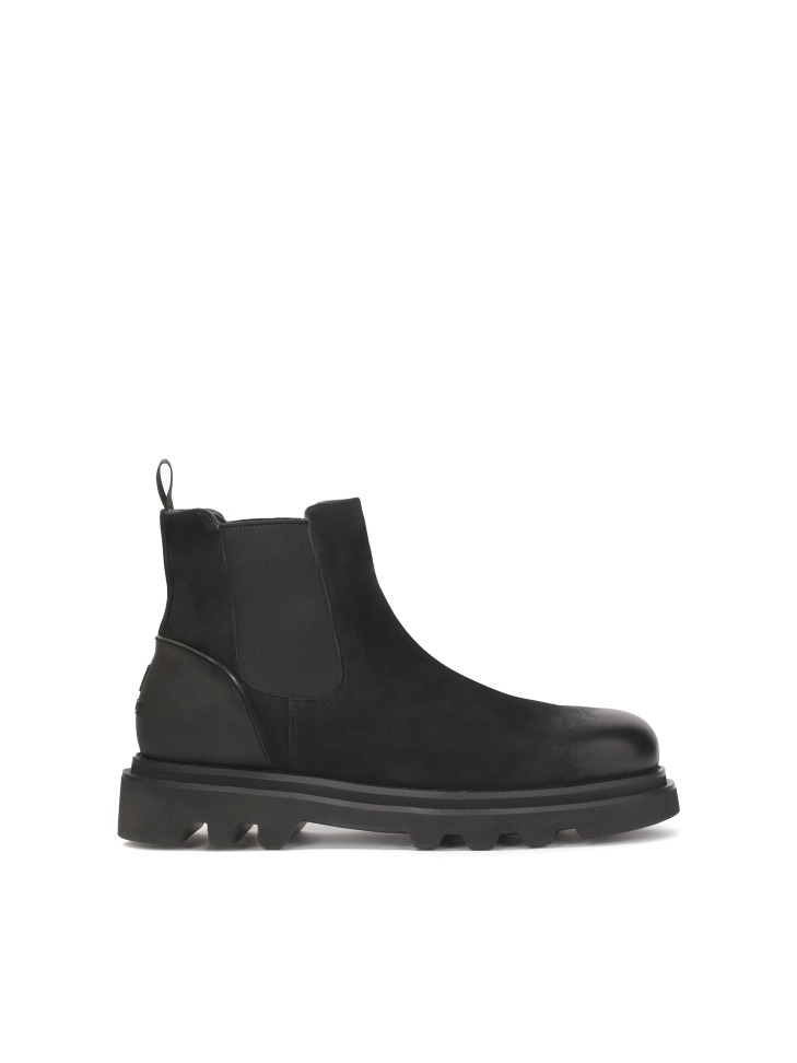 Men’s black insulated Chelsea boots with track sole ILLTES