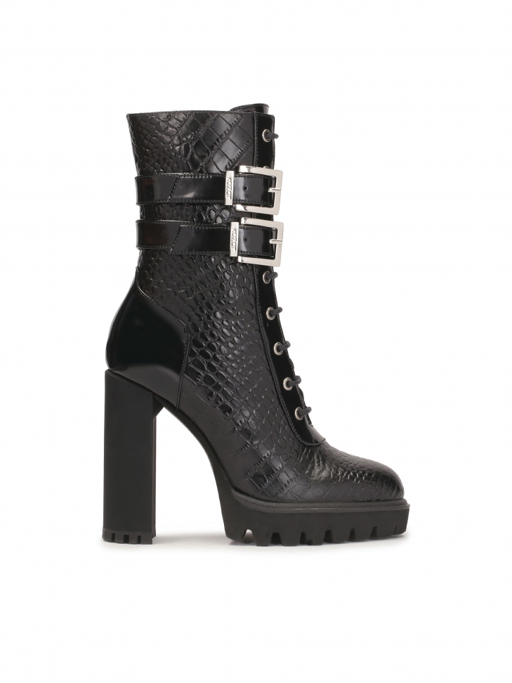 Heeled boots with high upper  MORENA