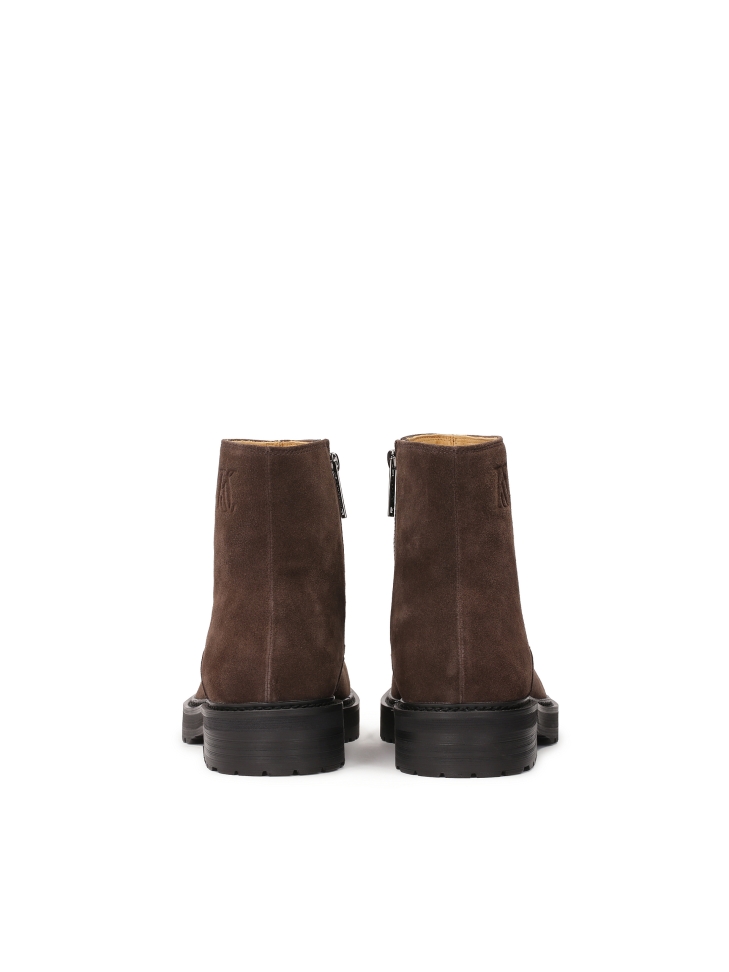 Brown suede boots with trep sole  KS CANRERTH