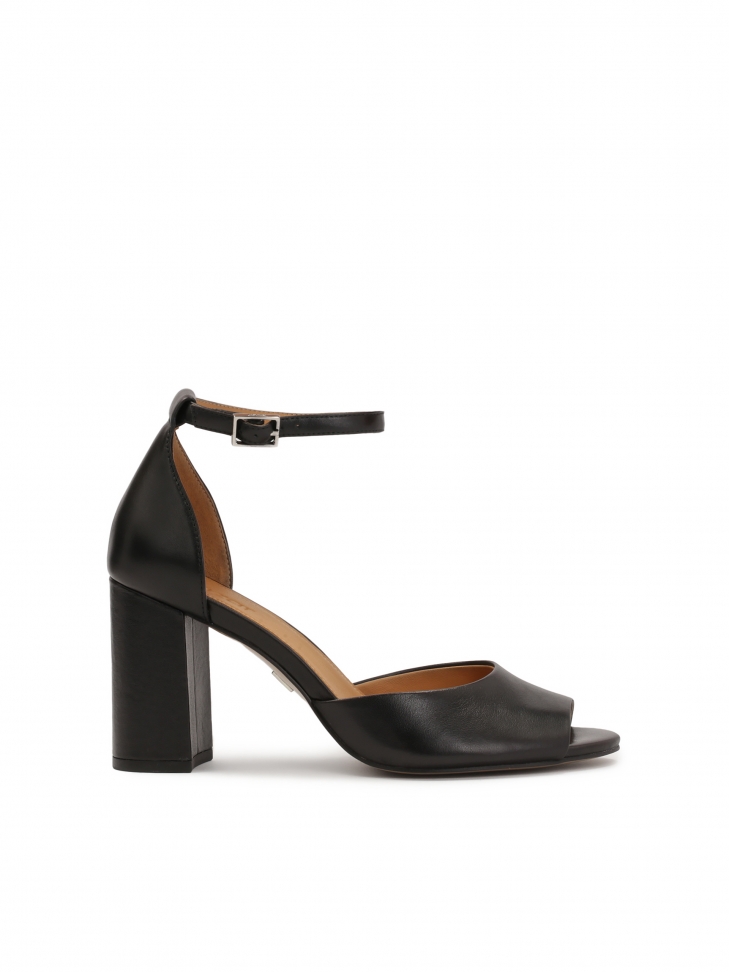 Classic black sandals with wide strap SELAH