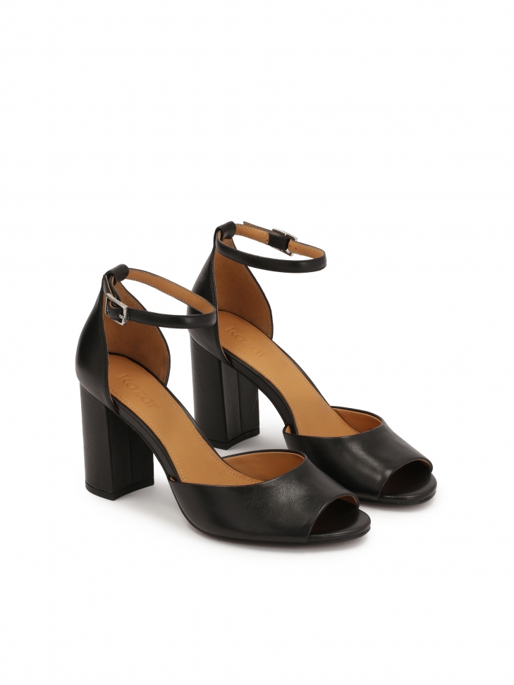 Classic black sandals with wide strap SELAH
