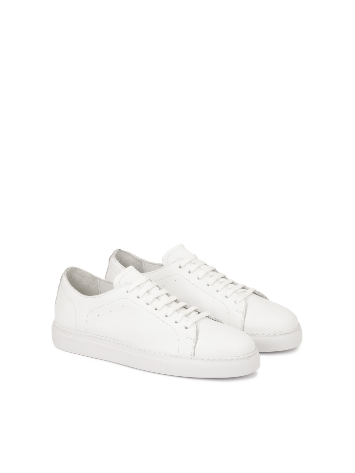 Lace-up white men's sneakers  OURCE