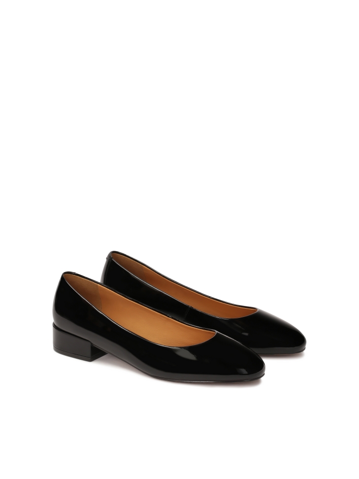 Black patent leather pumps  ISOLDE