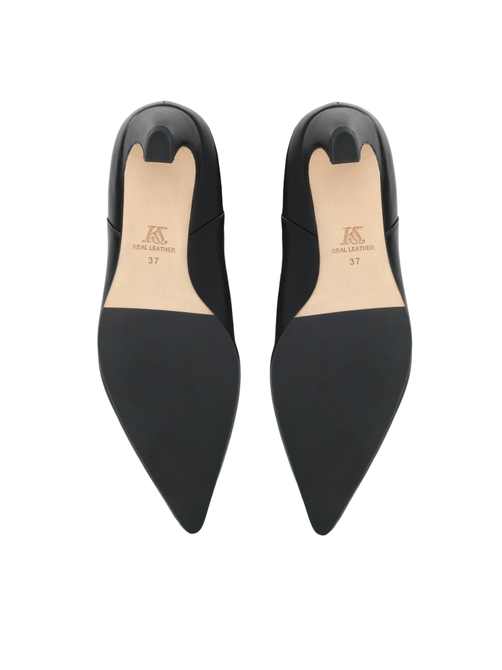 Black musketeers with pointed nose KS BELLISI