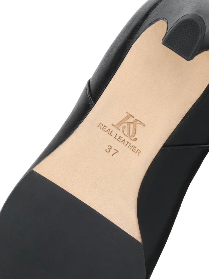 Black musketeers with pointed nose KS BELLISI