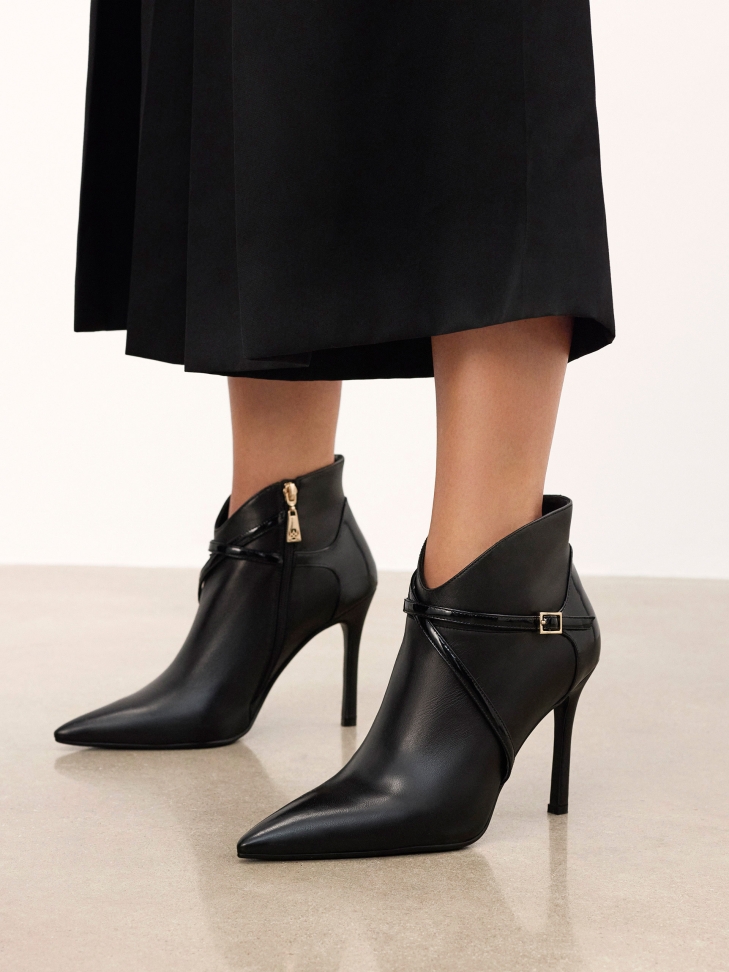 Heeled boots with contoured upper ZARAYA