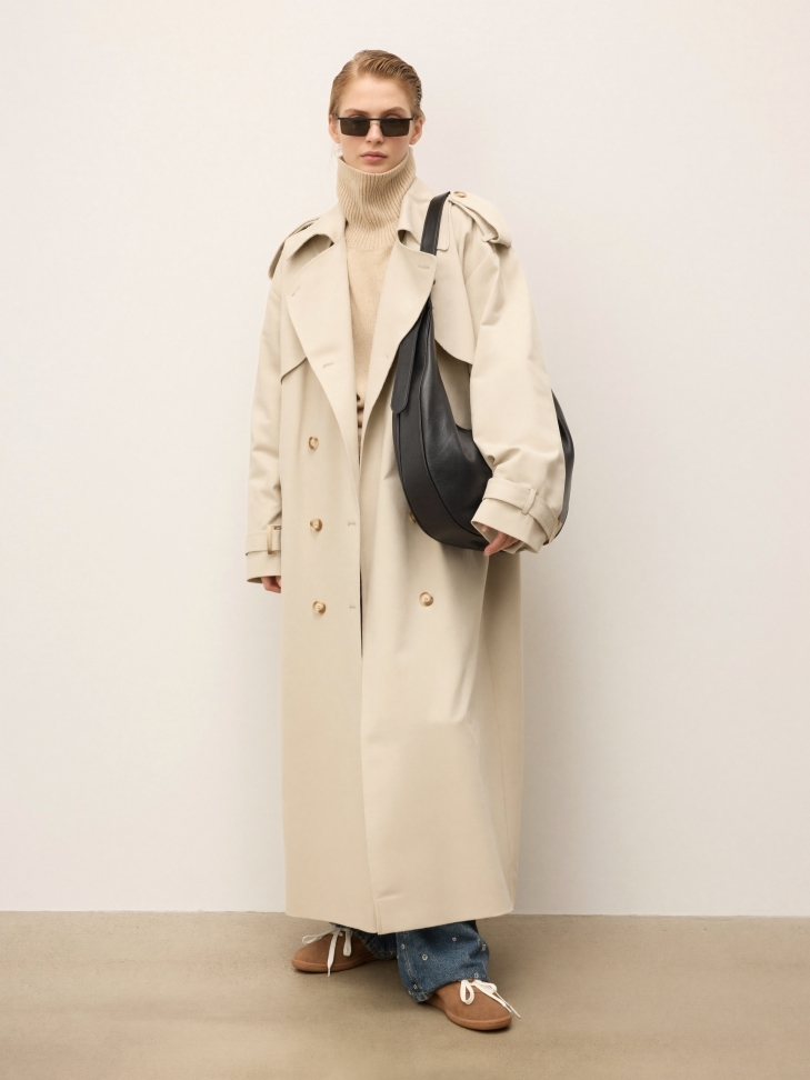 Black leather handbag in the shape of a horn KS CIRELLE