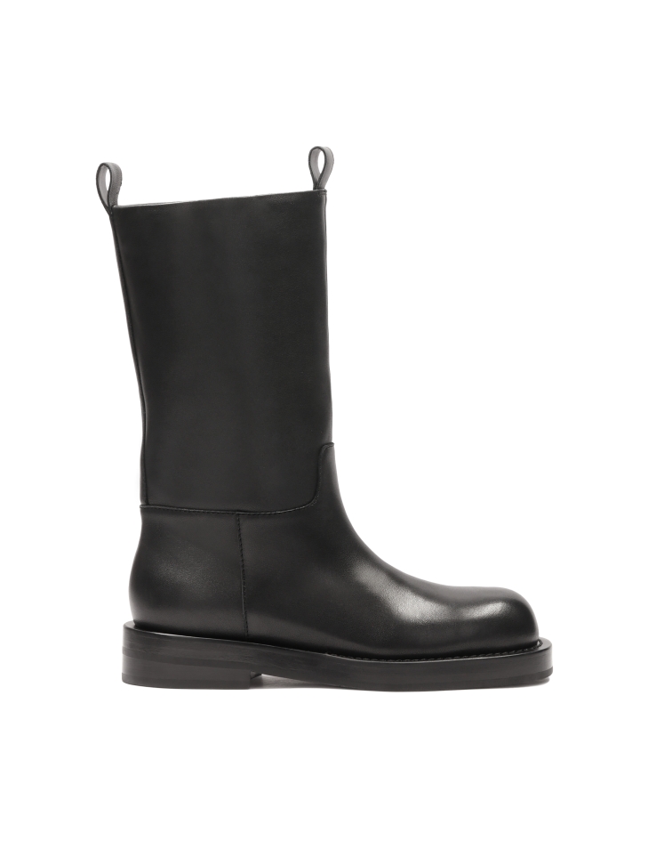 Slip-on black boots with higher upper KS LEVEN