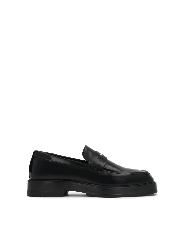 Black slip-on loafers on a higher sole KS NATANIEL